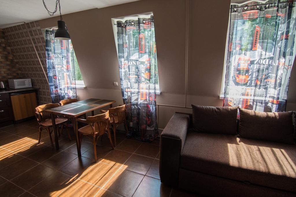 Dragomir Apartments Cherkasy Quarto foto