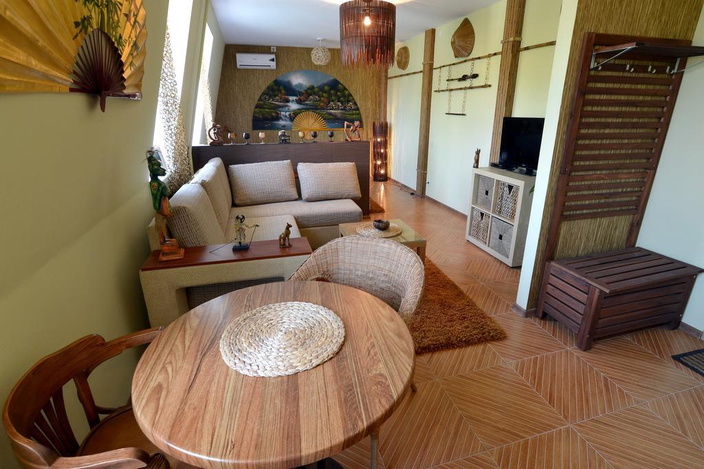Dragomir Apartments Cherkasy Quarto foto