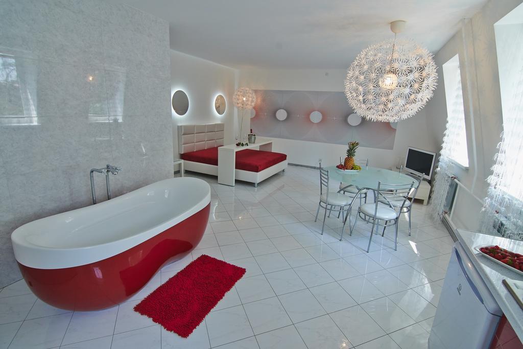 Dragomir Apartments Cherkasy Quarto foto