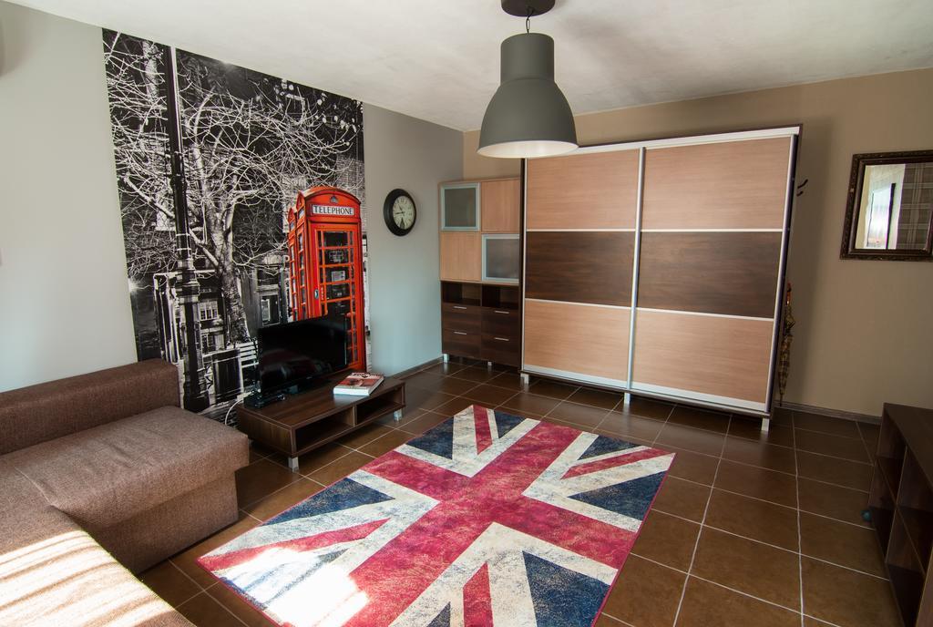 Dragomir Apartments Cherkasy Quarto foto